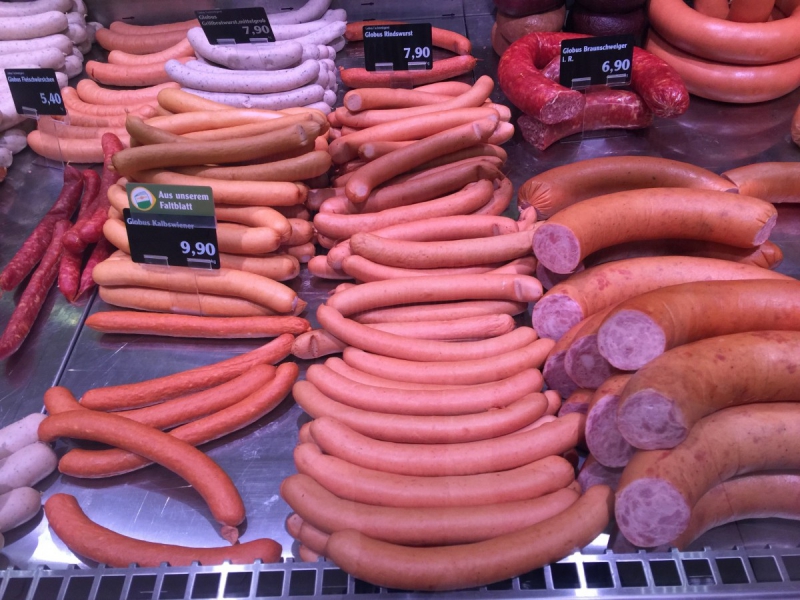 boutique-COARAZE-min_sausages_meat_butchery-1069321